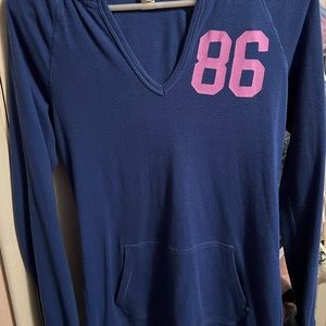 Victoria secret PINK long sleeve shirt. Size Medium